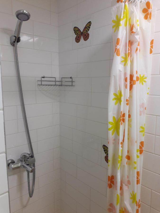 Small Room With A Private External Bathroom Κάουνας Εξωτερικό φωτογραφία